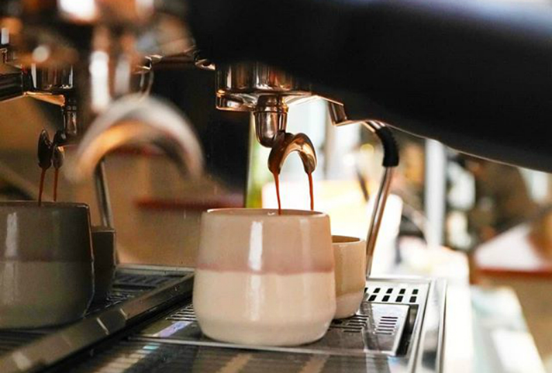 Karya yang dibuatnya seringkali dibuat eksklusif dengan jumlah yang terbatas.